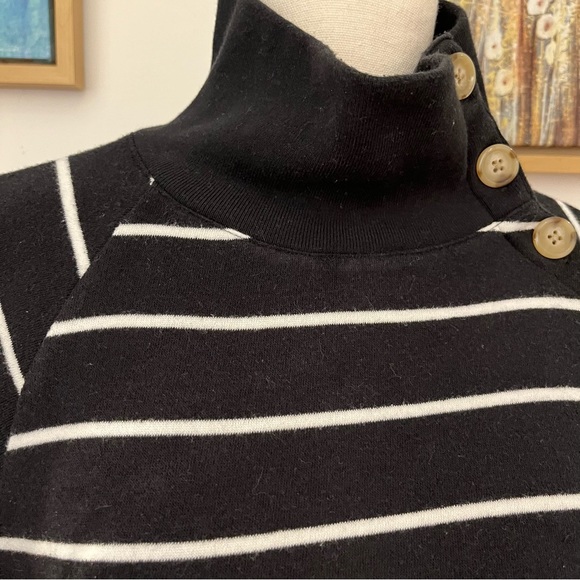 J. CREW Striped Wide Button Collar Pullover Sweatshirt (XS) - Picture 6 of 9